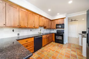 1836 Augusta Dr, Houston, TX 77057 - Photo 9