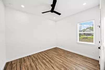 207 Manor Avenue, Arcola, TX 77583 - Photo 17
