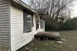 609 N Mlk Ave, Wortham, TX 76693 - Photo 3