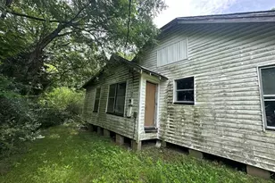 609 N Mlk Ave, Wortham, TX 76693 - Photo 3