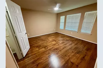6315 S Wintersage Lane, Houston, TX 77066 - Photo 5