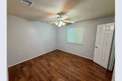 6315 S Wintersage Lane, Houston, TX 77066 - Photo 7