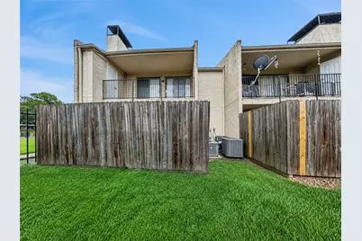 10075 Westpark Drive #9, Houston, TX 77042 - Photo 11