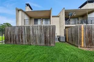 10075 Westpark Dr, Houston, TX 77042 - Photo 11