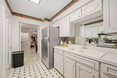 5050 Ambassador Way #201, Houston, TX 77056 - Photo 7