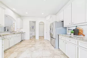 403 Harborside Way, Kemah, TX 77565 - Photo 11