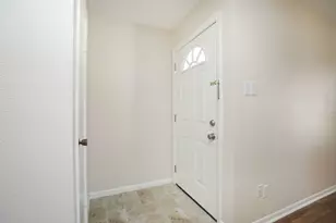 17401 Red Oak Dr, Houston, TX 77090 - Photo 5