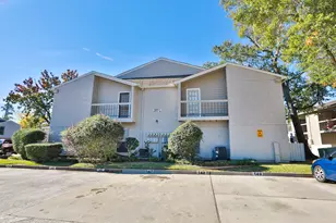 17401 Red Oak Dr, Houston, TX 77090 - Photo 31