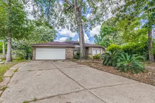 2803 Parkwood Manor Dr, Houston, TX 77339 - Photo 1