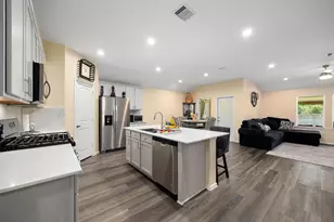 12211 Azur Spgs Ct, Conroe, TX 77304 - Photo 5