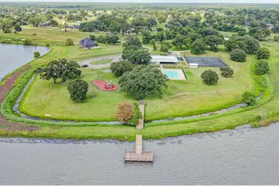 1720 Flintlock Court, Angleton, TX 77515 - Photo 43