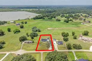 1720 Flintlock Ct, Angleton, TX 77515 - Photo 39