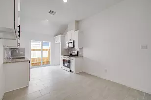 14239 Aston Pne Dr, Houston, TX 77032 - Photo 3