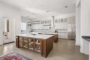 5427 Maple St, Houston, TX 77096 - Photo 17