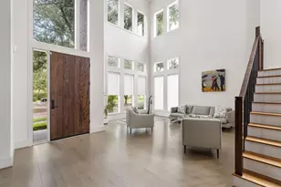 5427 Maple St, Houston, TX 77096 - Photo 9