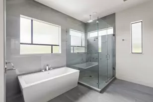 5427 Maple St, Houston, TX 77096 - Photo 27