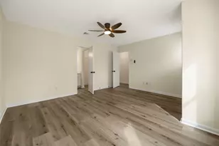 13226 Ridgewood Knoll Ln, Houston, TX 77047 - Photo 23