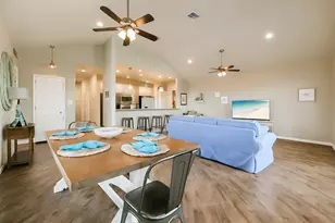 4122 Panola Dr, Galveston, TX 77554 - Photo 9