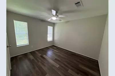 318 S Poplar Street #3, Tomball, TX 77375 - Photo 9