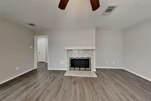 12822 Careywood Dr, Sugar Land, TX 77478 - Photo 5