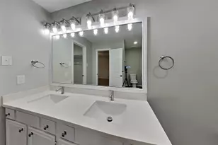 12822 Careywood Dr, Sugar Land, TX 77478 - Photo 11