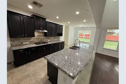 6010 Green Meadows Lane, Katy, TX 77493 - Photo 9