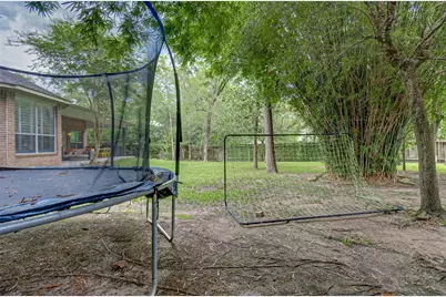 3 Vincent Court, The Woodlands, TX 77382 - Photo 37