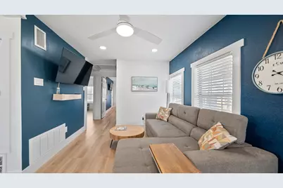 4017 Las Palmas Street, Galveston, TX 77554 - Photo 11