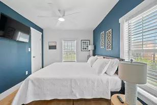 4017 Las Palmas St, Galveston, TX 77554 - Photo 17