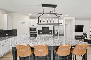 27208 Dripping Ledge Ct, Magnolia, TX 77354 - Photo 7