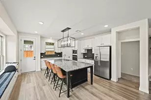 27208 Dripping Ledge Ct, Magnolia, TX 77354 - Photo 9