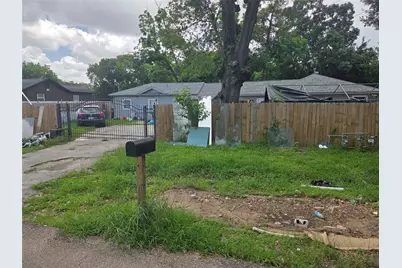 5023 Hoover Street, Houston, TX 77092 - Photo 5