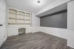 357 N Post Oak Ln, Houston, TX 77024 - Photo 11