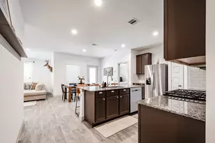 113 Big Spg Dr, Anahuac, TX 77514 - Photo 9