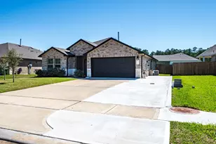 113 Big Spg Dr, Anahuac, TX 77514 - Photo 5