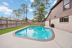 7310 Hickory Ln, Baytown, TX 77521 - Photo 3