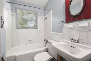 605 Honeysuckle Dr, La Marque, TX 77568 - Photo 11