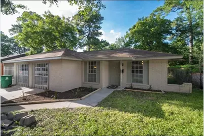 7621 Gleason Road, Houston, TX 77016 - Photo 1