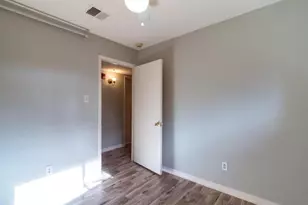 7621 Gleason Rd, Houston, TX 77016 - Photo 11