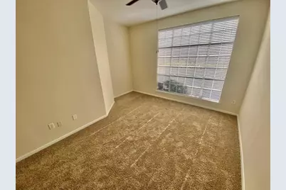 1901 Post Oak Park Drive #8402, Houston, TX 77027 - Photo 3