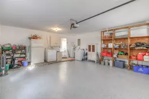 458 E Lake Dr, Livingston, TX 77351 - Photo 21
