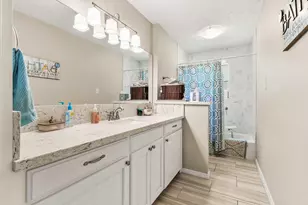 458 E Lake Dr, Livingston, TX 77351 - Photo 13