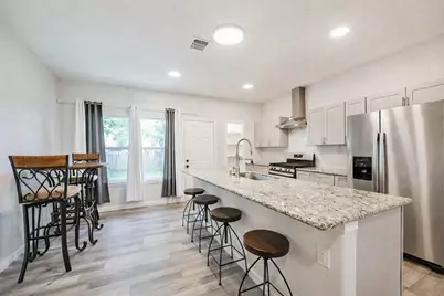 13 Hafer Street, Baytown, TX 77520 - Photo 5