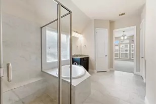 3338 Sterling Breeze Ln, Houston, TX 77365 - Photo 17