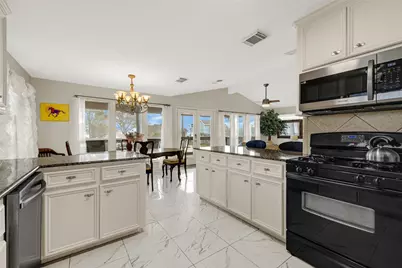 1414 Bayshore Drive, Kemah, TX 77565 - Photo 15