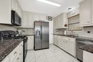 1414 Bayshore Dr, Kemah, TX 77565 - Photo 13