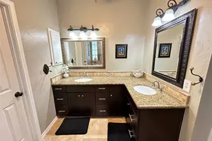 7002 Greatwood Trails Ct, Sugar Land, TX 77479 - Photo 33