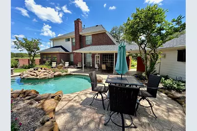 7002 Greatwood Trails Court, Sugar Land, TX 77479 - Photo 17