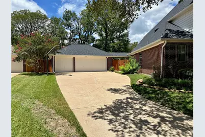 7002 Greatwood Trails Court, Sugar Land, TX 77479 - Photo 23