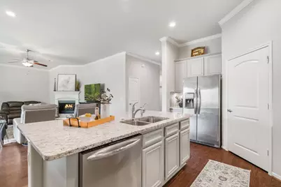 6023 Kittian Bay Court, Conroe, TX 77304 - Photo 13